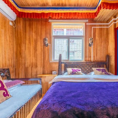Home Away From Home Shangri-La Luaran gambar