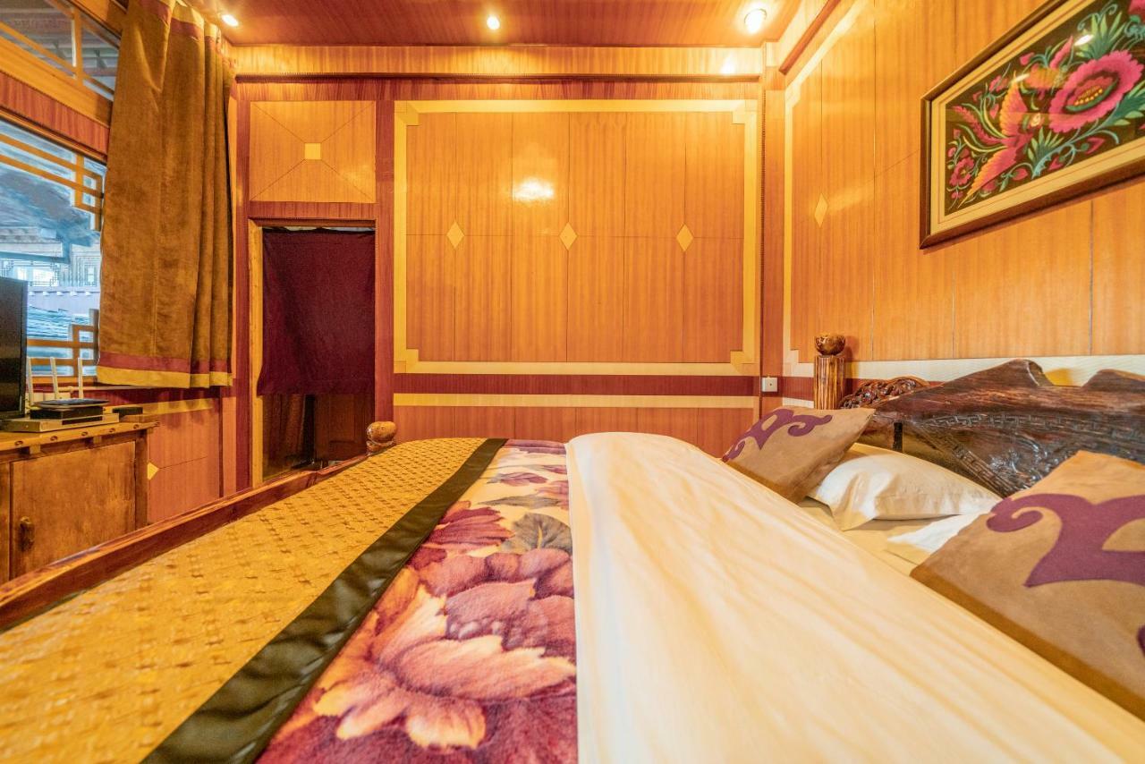 Home Away From Home Shangri-La Luaran gambar