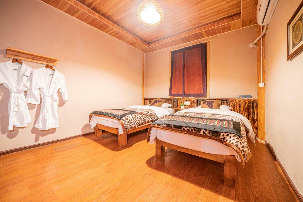 Home Away From Home Shangri-La Luaran gambar